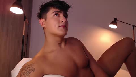 Angel online show from February 15, 2025, 10:52 pm