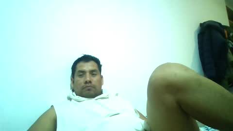 Snapshot of angeldavid90 chatting on April 18, 2026, 4:05 am angeldavid90 online show from April 18, 2026, 4:05 am