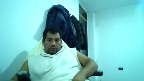 Snapshot of angeldavid90 chatting on May 10, 2026, 3:01 am angeldavid90 online show from May 10, 2026, 3:01 am