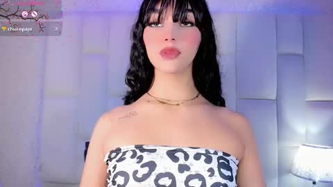 angeles_bust online show from October 28, 2025, 8:11 pm