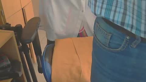 Snapshot of angelgarcia269 chatting on March 10, 2025, 11:10 am angelgarcia269 online show from March 10, 2025, 11:10 am