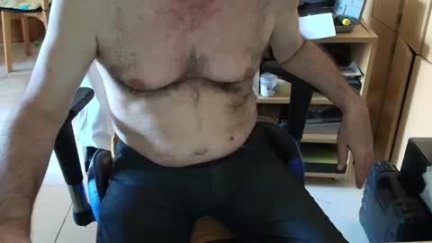 angelgarcia269 online show from April 17, 2026, 7:06 pm