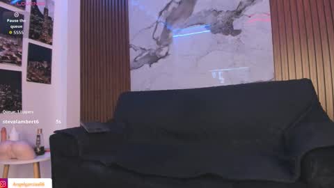 Angel online show from December 3, 2025, 7:23 pm