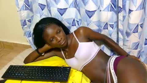 Snapshot of angelgoddess32 chatting on May 25, 2026, 8:15 pm Angie online show from May 25, 2026, 8:15 pm