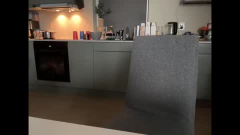 AngelHarly online show from March 5, 2025, 2:34 pm