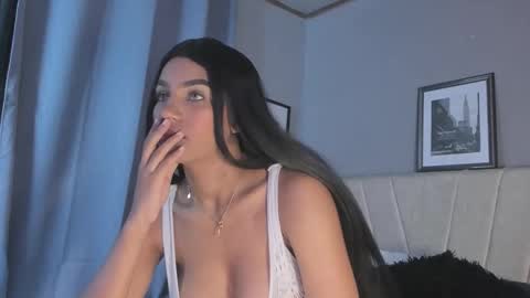 Snapshot of angeli_sexi chatting on January 14, 2026, 1:22 am Carolina online show from January 14, 2026, 1:22 am