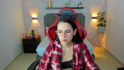 Snapshot of angelica_dymond chatting on January 28, 2025, 12:11 pm A N G E L I C A online show from January 28, 2025, 12:11 pm