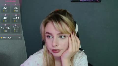 Snapshot of angelicablanch chatting on October 10, 2025, 9:36 pm angelicablanch online show from October 10, 2025, 9:36 pm