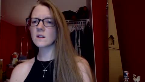 AngelicAngel online show from February 19, 2025, 2:01 am