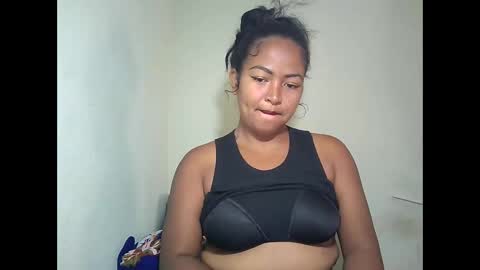 angelice33 online show from December 17, 2025, 6:19 am