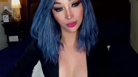 MS. AMALIA online show from January 29, 2025, 9:23 am