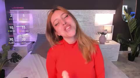 Angelique online show from October 13, 2025, 8:53 pm