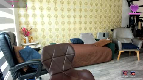 angelina_class_7 online show from April 19, 2026, 3:33 pm