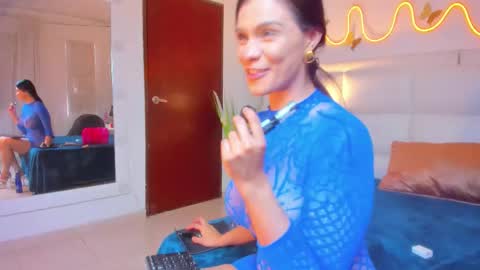 Angelina Dorian  online show from February 5, 2026, 8:02 pm