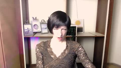 Angelina online show from November 10, 2025, 7:51 am