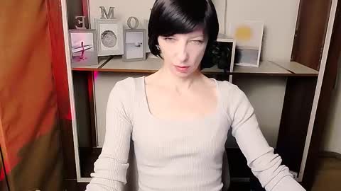 Angelina online show from January 9, 2026, 10:40 am