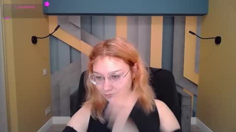 AngelinaLow online show from December 1, 2025, 12:21 pm