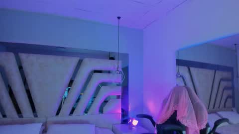 Angeline Heet online show from September 16, 2025, 3:07 am