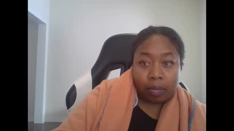 angeliquebelcaliz online show from February 20, 2025, 4:25 pm