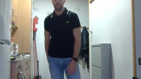 angell102890 online show from October 1, 2025, 12:33 pm