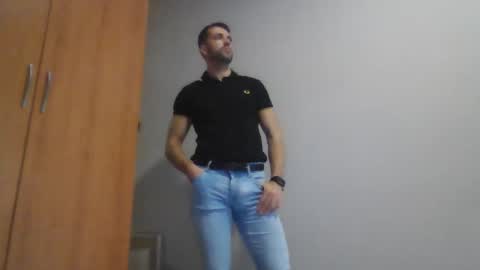 angell102890 online show from November 3, 2025, 1:23 pm