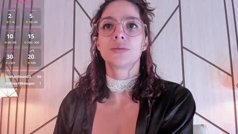 Snapshot of angell_bell chatting on January 20, 2025, 2:46 pm Angel online show from January 20, 2025, 2:46 pm