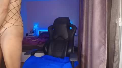 Angie online show from February 7, 2026, 1:59 pm