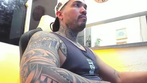 angellatino0 online show from February 3, 2025, 12:58 am