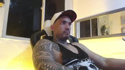 angellatino0 online show from February 22, 2025, 7:34 am