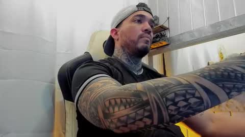 angellatino0 online show from September 14, 2025, 2:44 am
