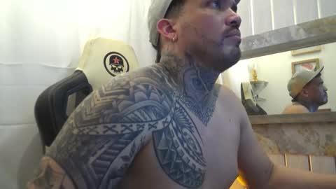 Snapshot of angellatino0 chatting on September 24, 2025, 7:01 am angellatino0 online show from September 24, 2025, 7:01 am