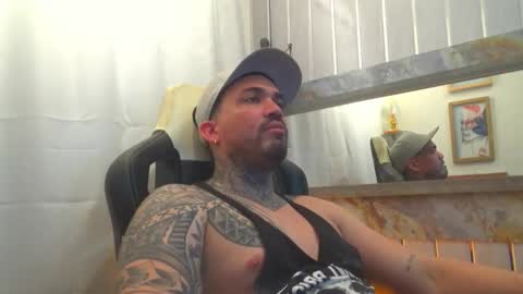 Snapshot of angellatino0 chatting on October 10, 2025, 6:12 am angellatino0 online show from October 10, 2025, 6:12 am