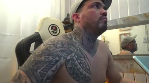 Snapshot of angellatino0 chatting on October 18, 2025, 4:59 am angellatino0 online show from October 18, 2025, 4:59 am