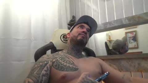 Snapshot of angellatino0 chatting on November 5, 2025, 7:30 am angellatino0 online show from November 5, 2025, 7:30 am