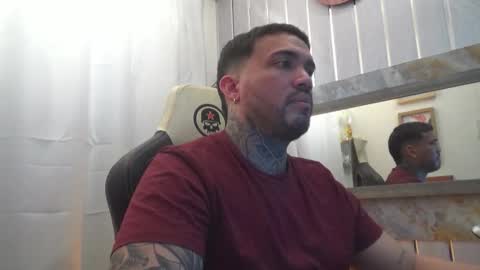 Snapshot of angellatino0 chatting on November 30, 2025, 3:32 am angellatino0 online show from November 30, 2025, 3:32 am