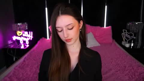 Snapshot of angellblush chatting on October 16, 2025, 1:34 pm AngelBlush online show from October 16, 2025, 1:34 pm