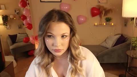 Snapshot of angelldreamss chatting on February 12, 2026, 9:21 pm angelldreamss online show from February 12, 2026, 9:21 pm