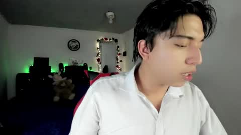 Angel  online show from March 26, 2026, 11:10 pm