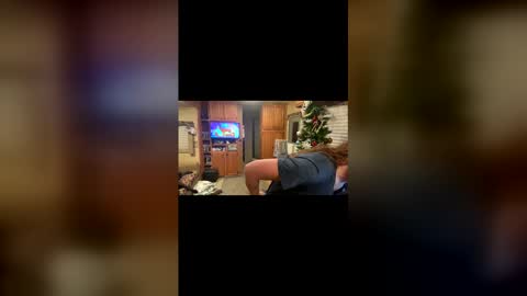 angellove8606 online show from December 16, 2025, 1:32 am