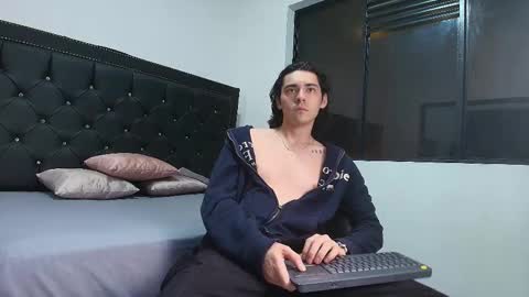 Snapshot of angelmonets chatting on October 27, 2025, 12:20 pm Angel Monets online show from October 27, 2025, 12:20 pm