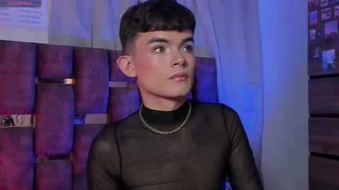 Snapshot of angelocute_ chatting on February 9, 2025, 6:11 am Angelo I work from home this is my room online show from February 9, 2025, 6:11 am