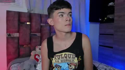 Snapshot of angelocute_ chatting on February 11, 2025, 6:30 am Angelo I work from home this is my room online show from February 11, 2025, 6:30 am