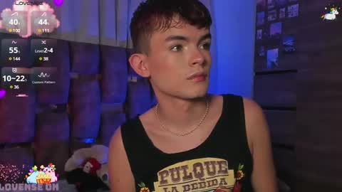 Snapshot of angelocute_ chatting on March 10, 2025, 12:29 am Angelo I work from home this is my room online show from March 10, 2025, 12:29 am