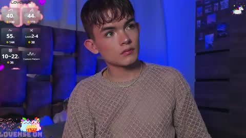 Snapshot of angelocute_ chatting on March 10, 2025, 3:34 am Angelo I work from home this is my room online show from March 10, 2025, 3:34 am