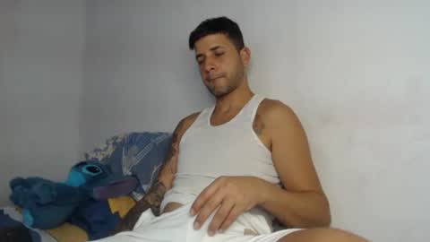 Snapshot of angelof_fire chatting on February 12, 2025, 6:09 pm Angel online show from February 12, 2025, 6:09 pm