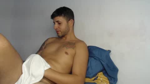 Snapshot of angelof_fire chatting on February 13, 2025, 7:21 pm Angel online show from February 13, 2025, 7:21 pm