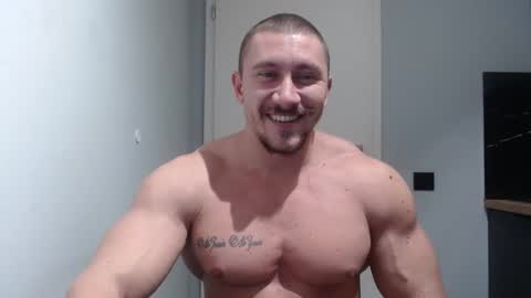  ------- SEX SHOW WITH GUYS AND GIRLS  MUSCLE SHOW online show from December 11, 2024, 11:54 pm