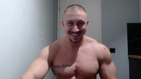  ------- SEX SHOW WITH GUYS AND GIRLS  MUSCLE SHOW online show from December 21, 2024, 6:34 pm