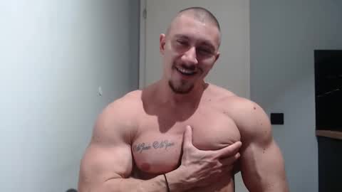  ------- SEX SHOW WITH GUYS AND GIRLS  MUSCLE SHOW online show from December 29, 2024, 3:13 pm