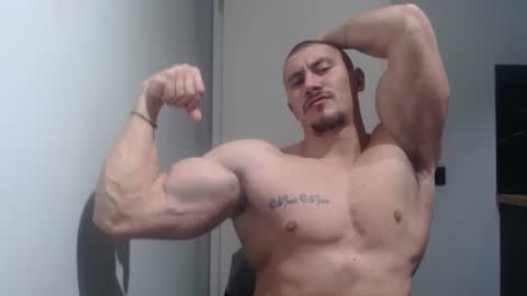  ------- SEX SHOW WITH GUYS AND GIRLS  MUSCLE SHOW online show from February 20, 2025, 7:41 pm